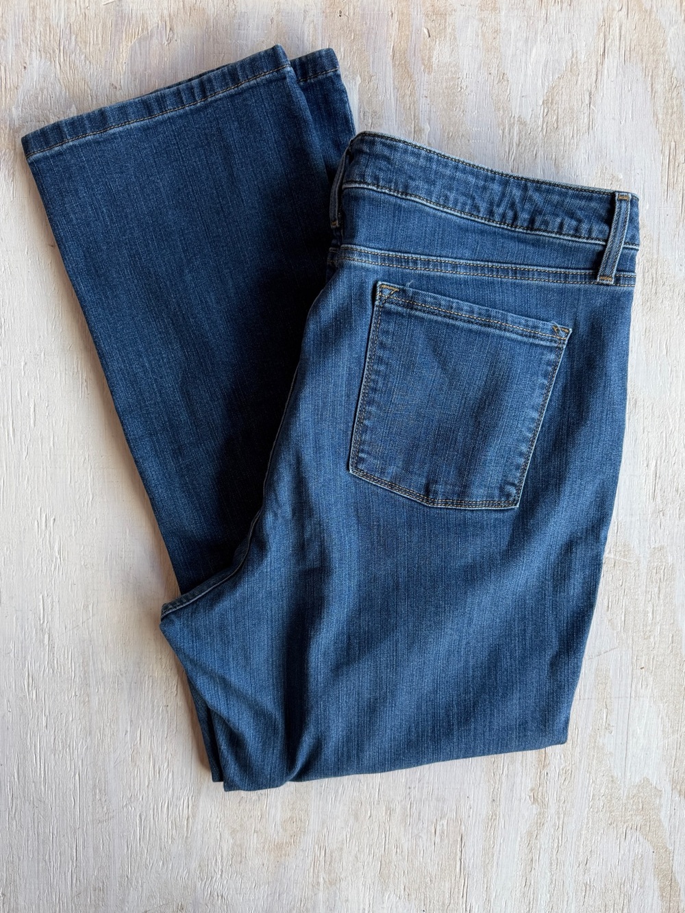 L.L. Bean Women’s Classic Fit Straight Jeans in Medium Blue Denim 18W